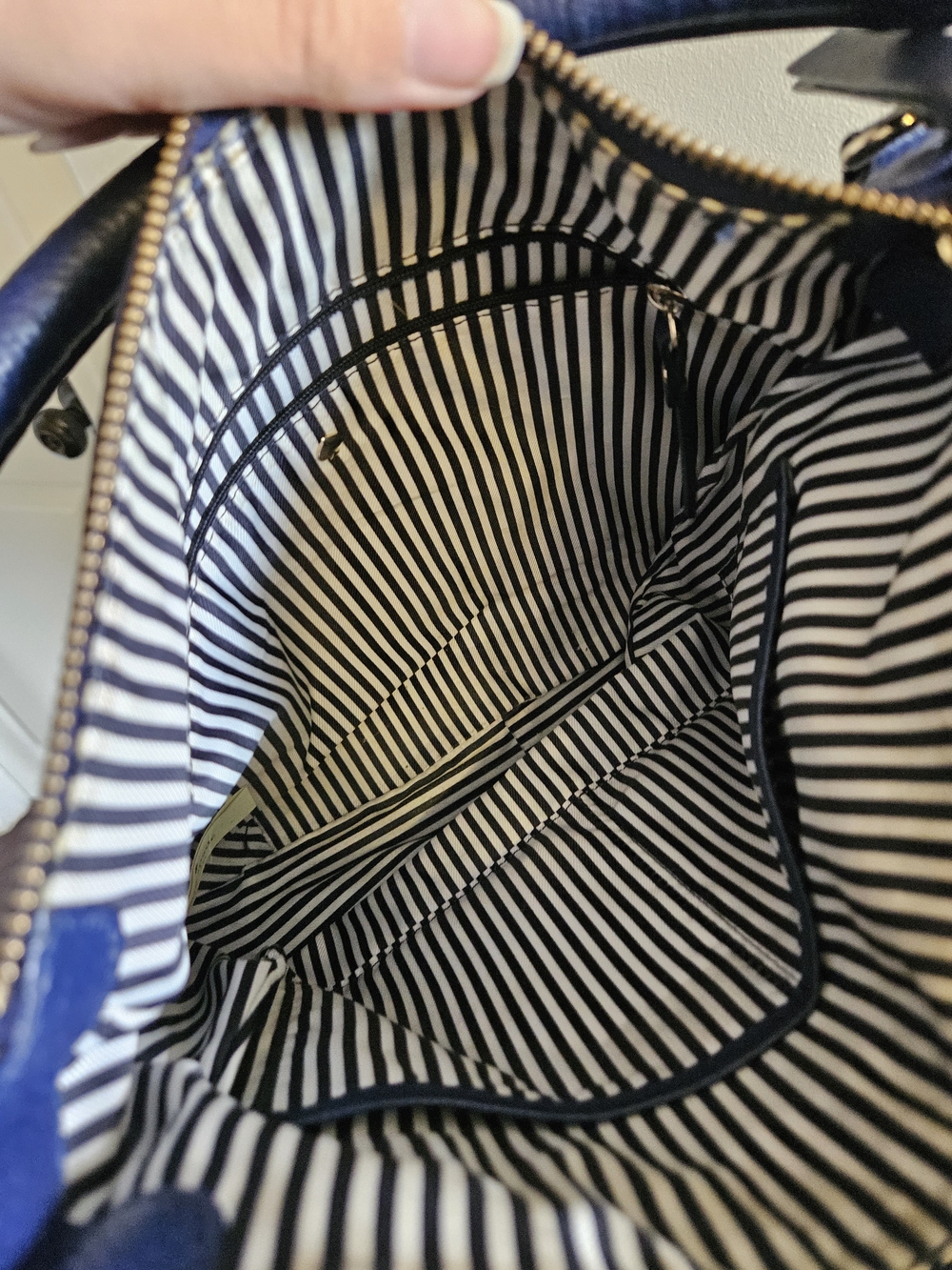 kate spade Ella Navy Blue Pebbled Leather Crossbody Bag - Picture 13 of 13